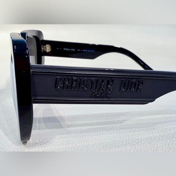 New Women’s CHRISTIAN DIOR Sunglasses - Picture 10 of 13